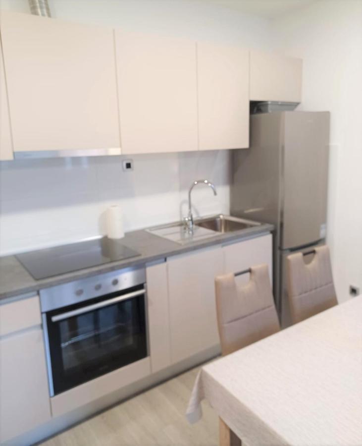 Apartment Neva Split With Free Private Parking Space Extérieur photo